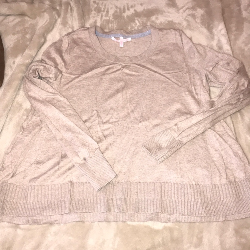 VS sweater